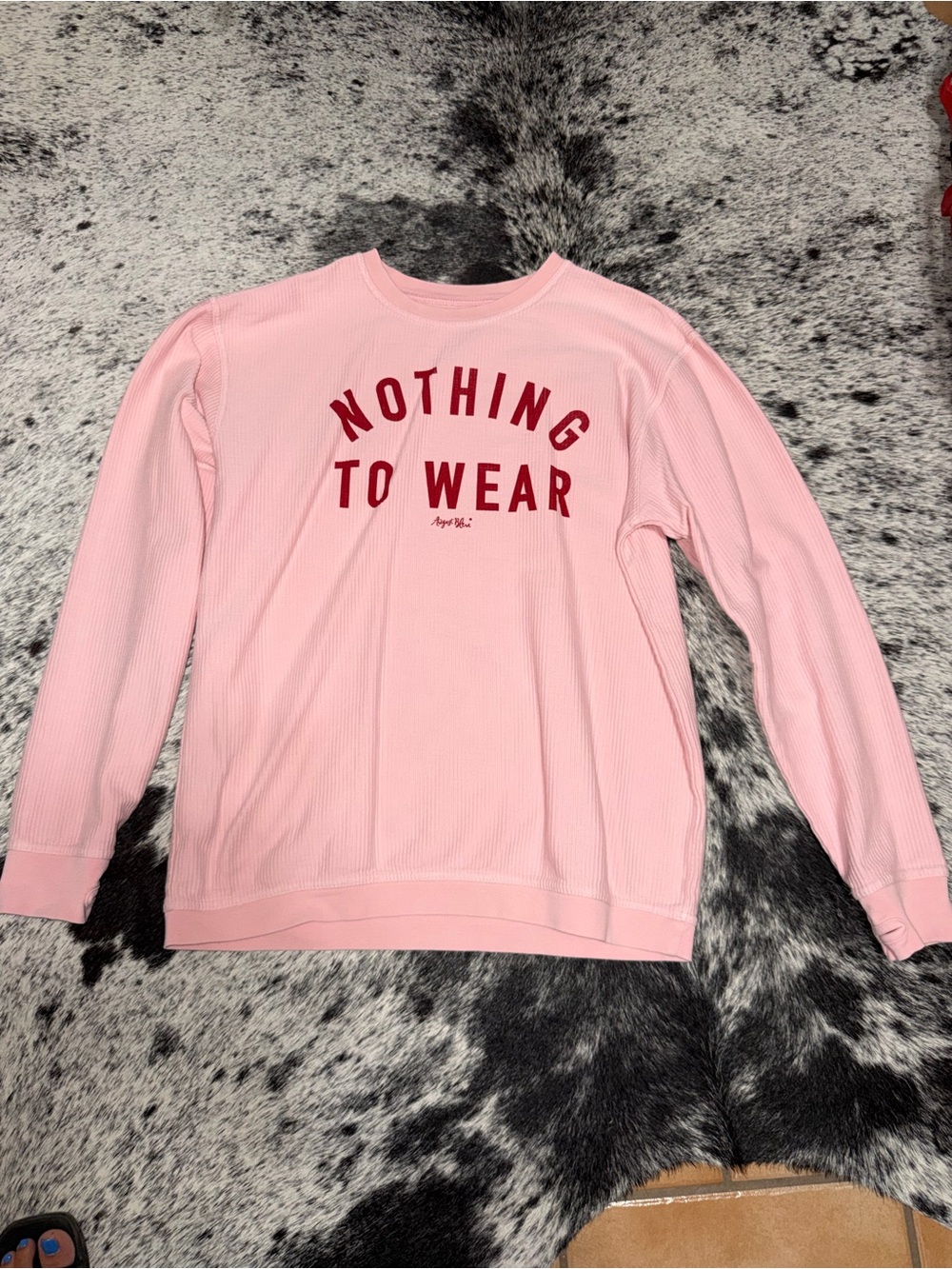 August Bleu Pink 'Nothing To Wear' Graphic Crewneck Sweater size large